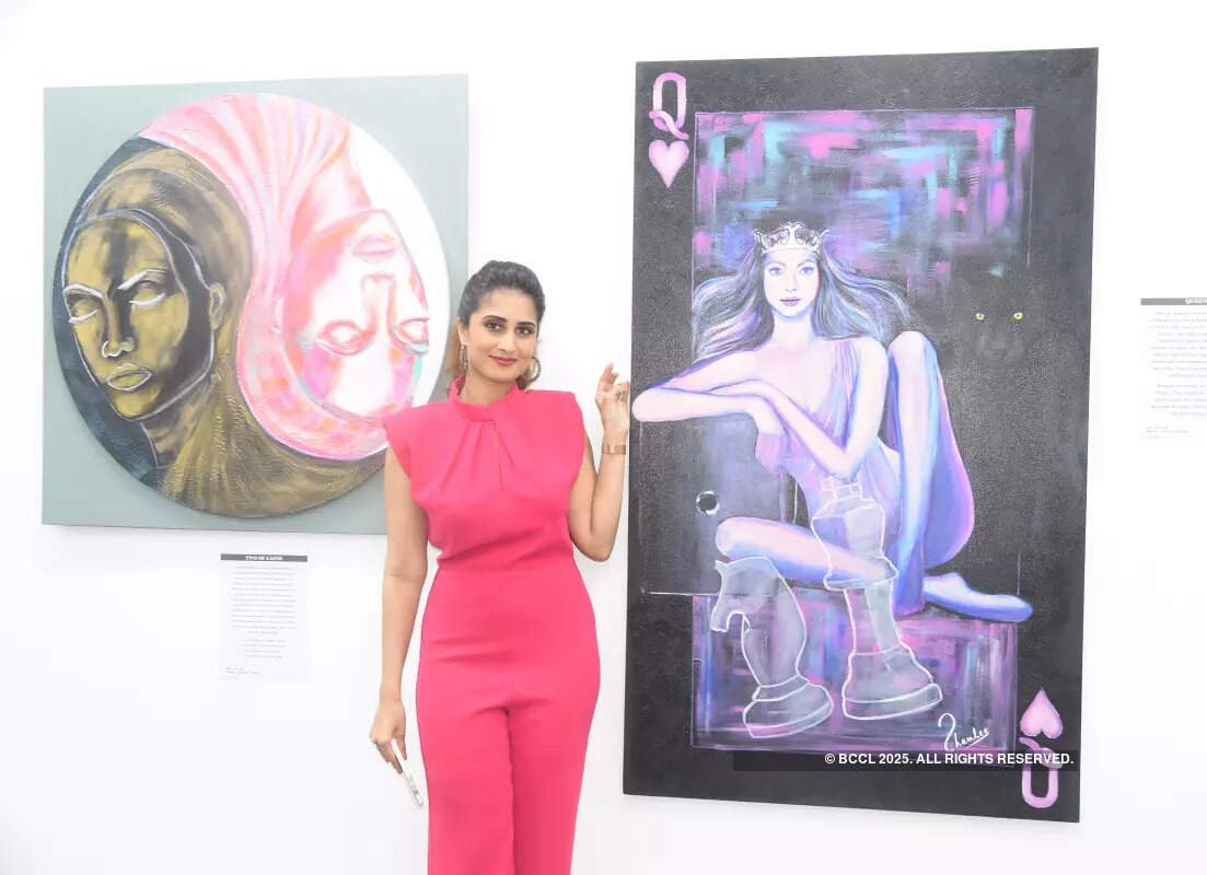 Mani Ratnam, AR Rahman and art lovers attend actress Shamlee's SHE Solo Art Show
