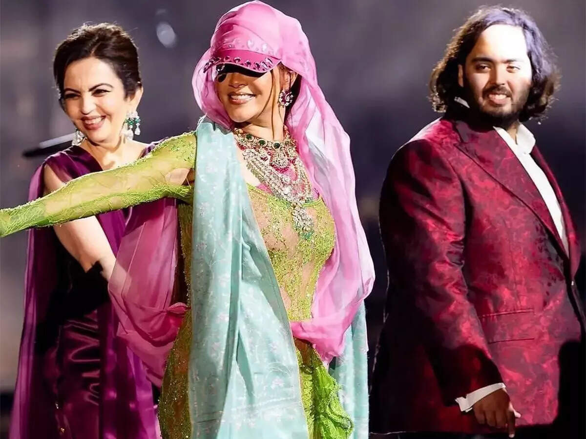 ​Rihanna turns heads at the lavish pre-wedding gala of Anant Ambani and Radhika Merchant​