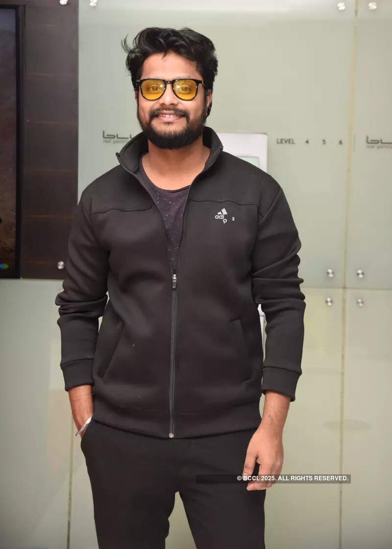 Celebs attend the premiere of FIR