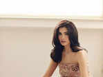 Pakistani model Sara Loren's beauty will make you fall for her even more