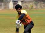 Marathi film industry plays cricket for a cause